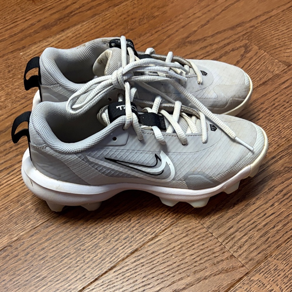Nike Trout PRO size 2 baseball cleats